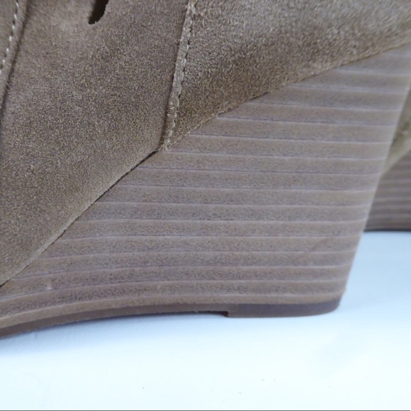 Lucky Brand Oiled Suede Leather Yabba Ankle Boot Wedge Bootie Side Zip NIB - Picture 5 of 8